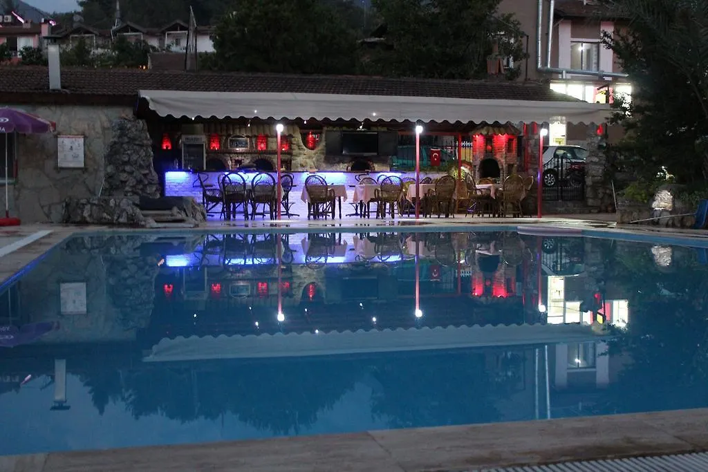 Unlu Hotel Oludeniz 2*,